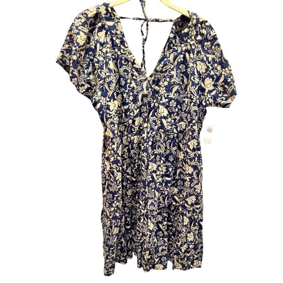 Old Navy Dresses & Skirts - Old Navy Navy Blue‎ Floral Print V Neck Tie Back Mini Dress Size L NWT